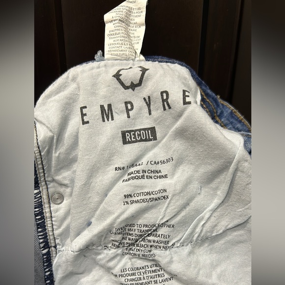 Zumies Empyre Mens size 32 distress & bleach stain tapered Jeans - Picture 5 of 5